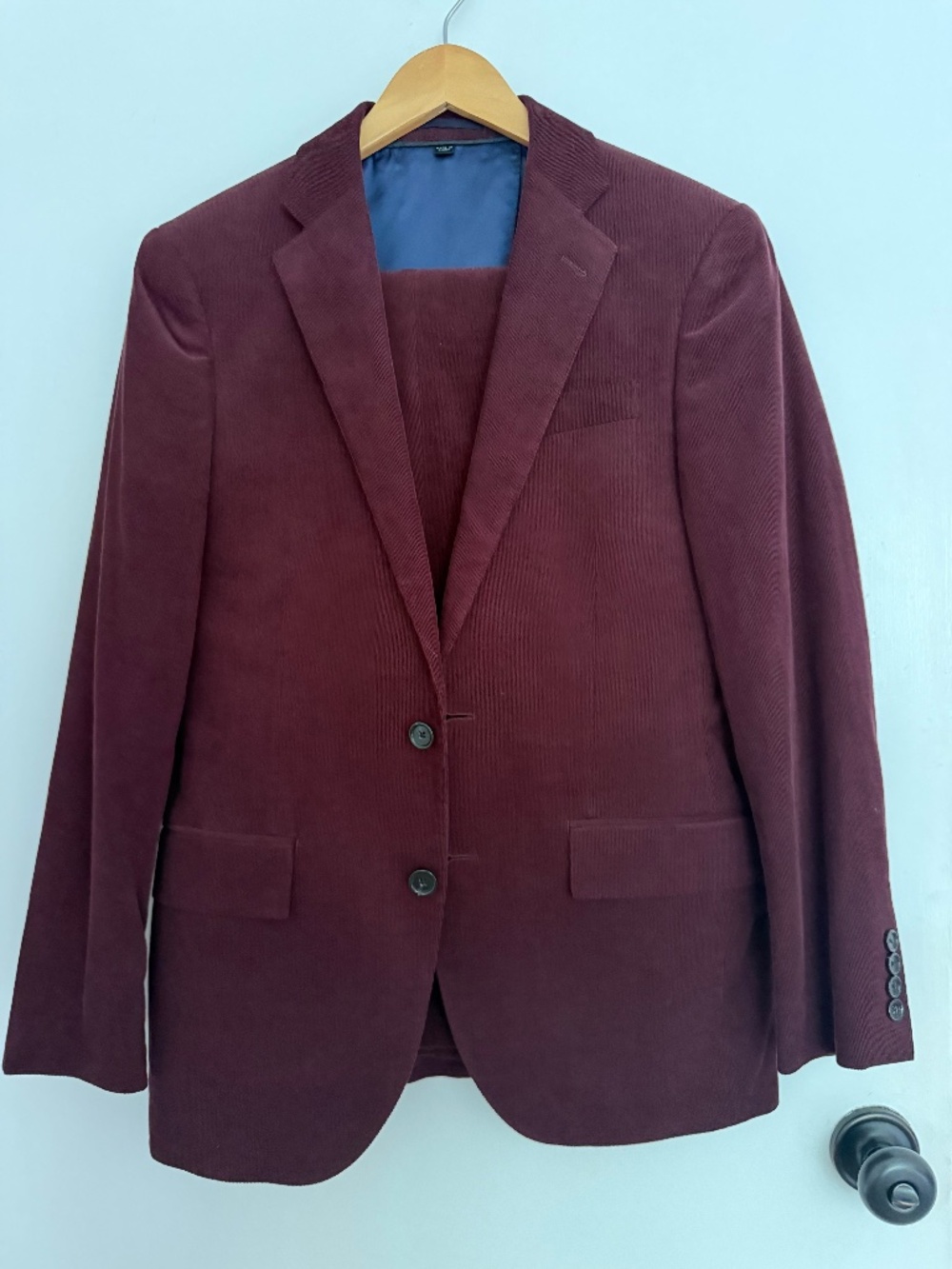 J Crew Ludlow suit in maroon corduroy, 36s jacket with 32/32 pant, NWT